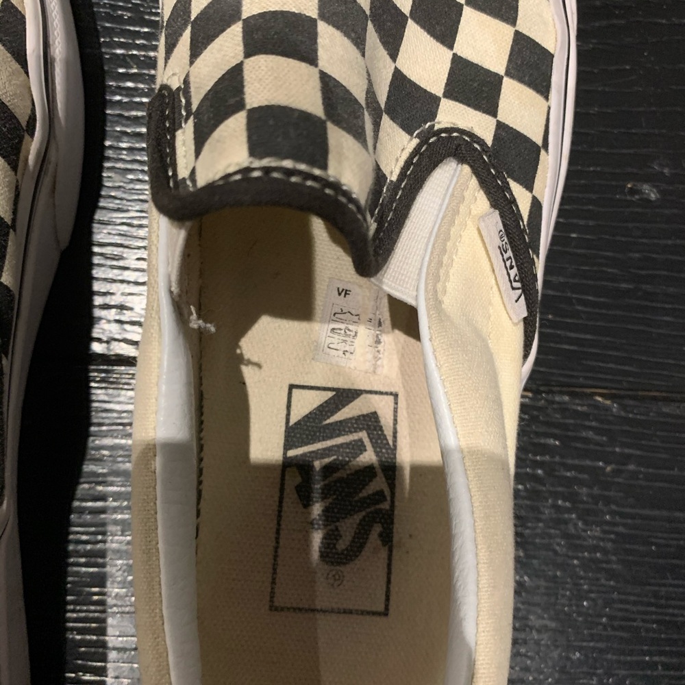 checked vans - Picture 3 of 4